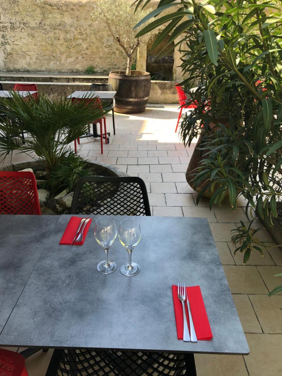 Le Montloire Hotel มงต์ลุยส์-ซูร์-ลัวร์ ภายนอก รูปภาพ